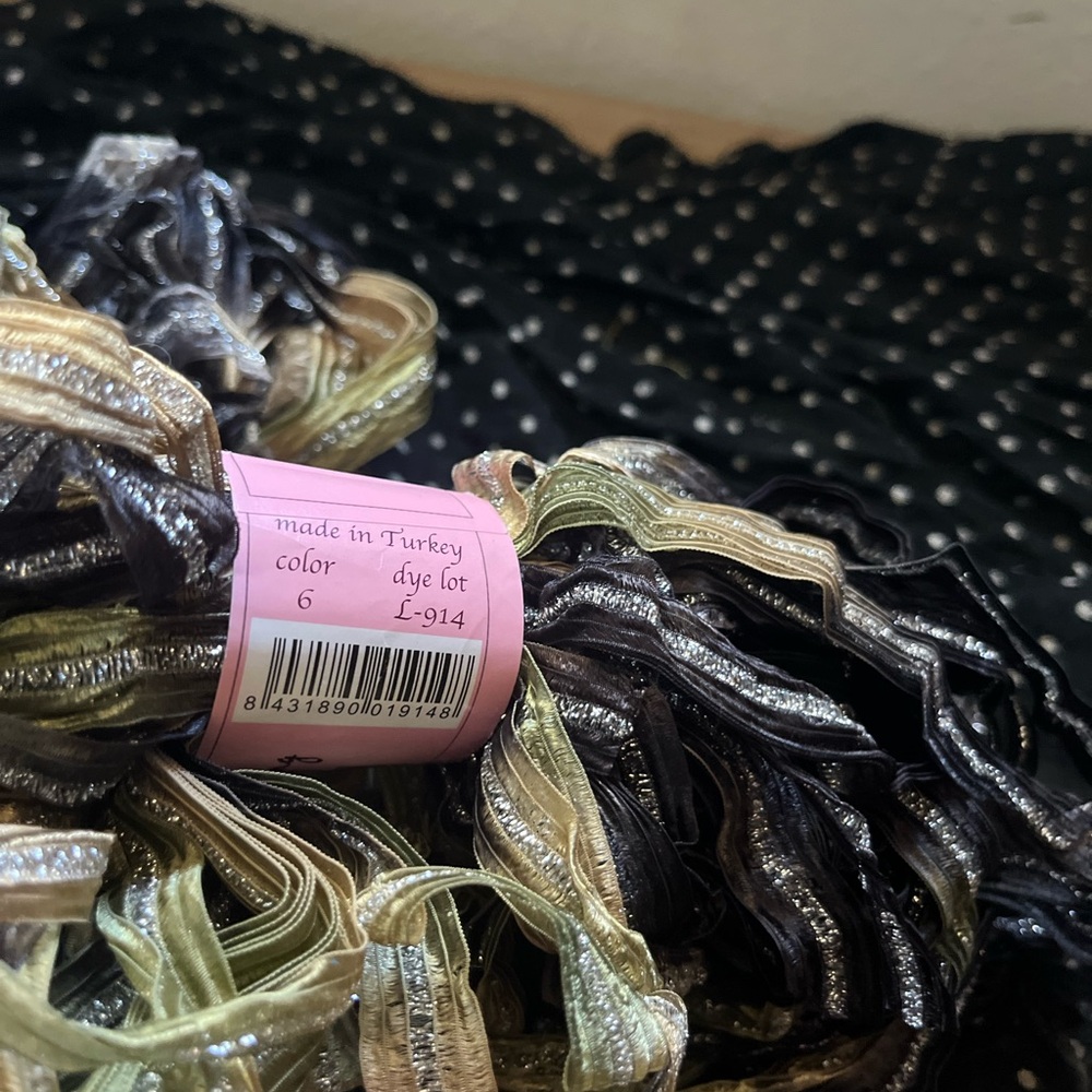 Multicolor Ribbon Yarn - Picture 5 of 7